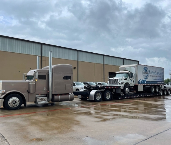 Commercial truck transport company in Anaheim, CA with safe delivery