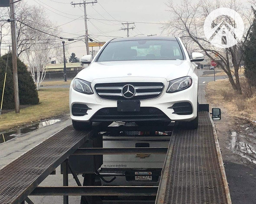 Expensive auto transport, shipping a white 2025 E-Class Mercedes Benz from Phoenix to Oregon