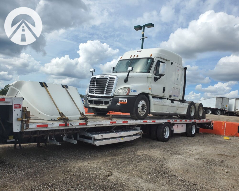 Reliable truck transport, shipping a White Truck from Dallas, TX to NM