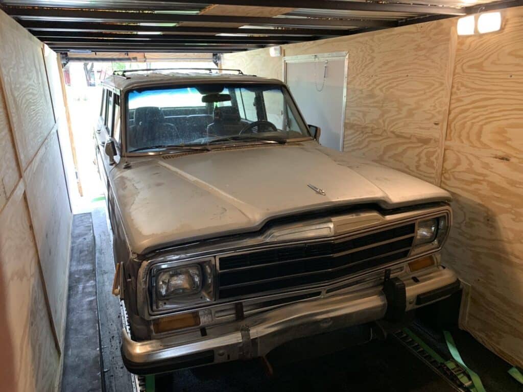1987 jeep grand wagoneer transport