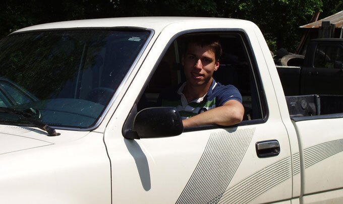 Alabama Truck Driveaway, Truck driver drining a Mack Truck to Alabama