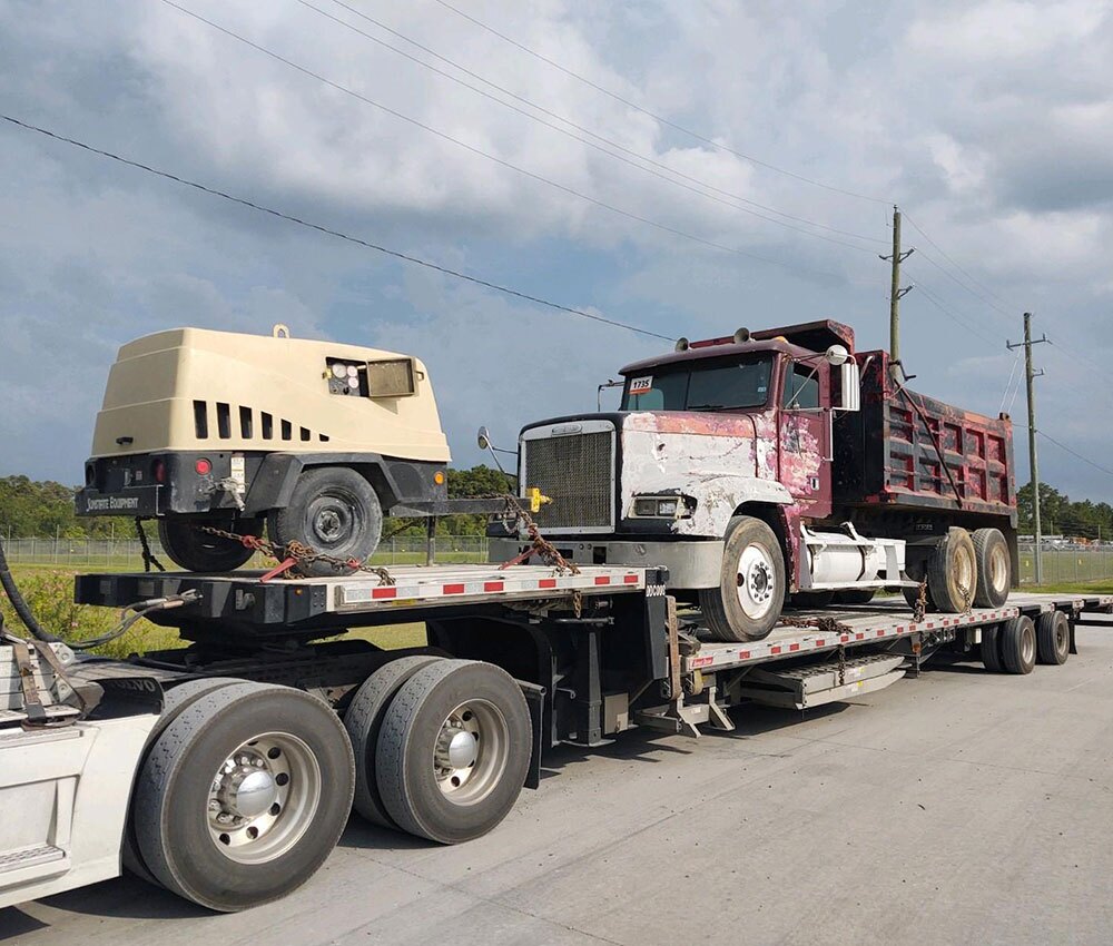 Semi truck transport in Seattle, WA with efficient logistics coordination