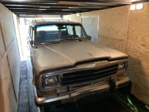 1987 jeep grand wagoneer transport