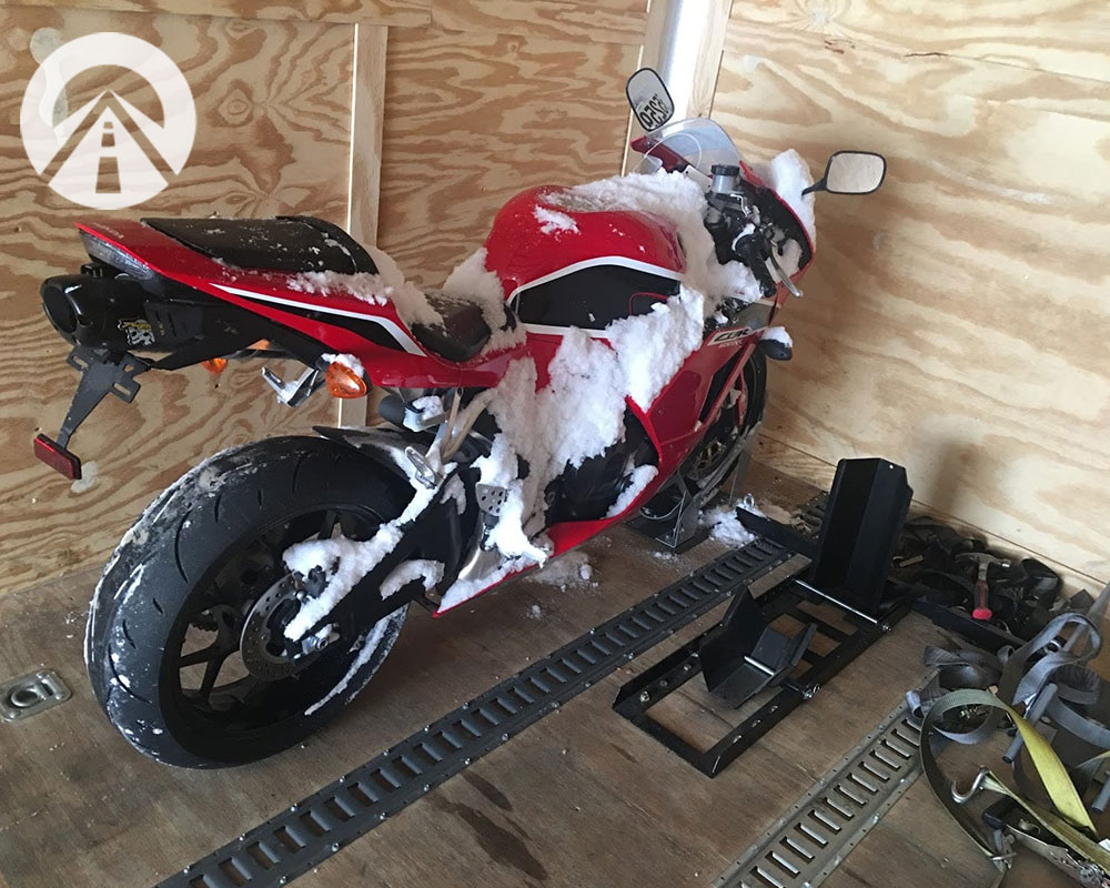 Nationwide motorcycle transport, shipping a red motorcycle from Utah to Washington